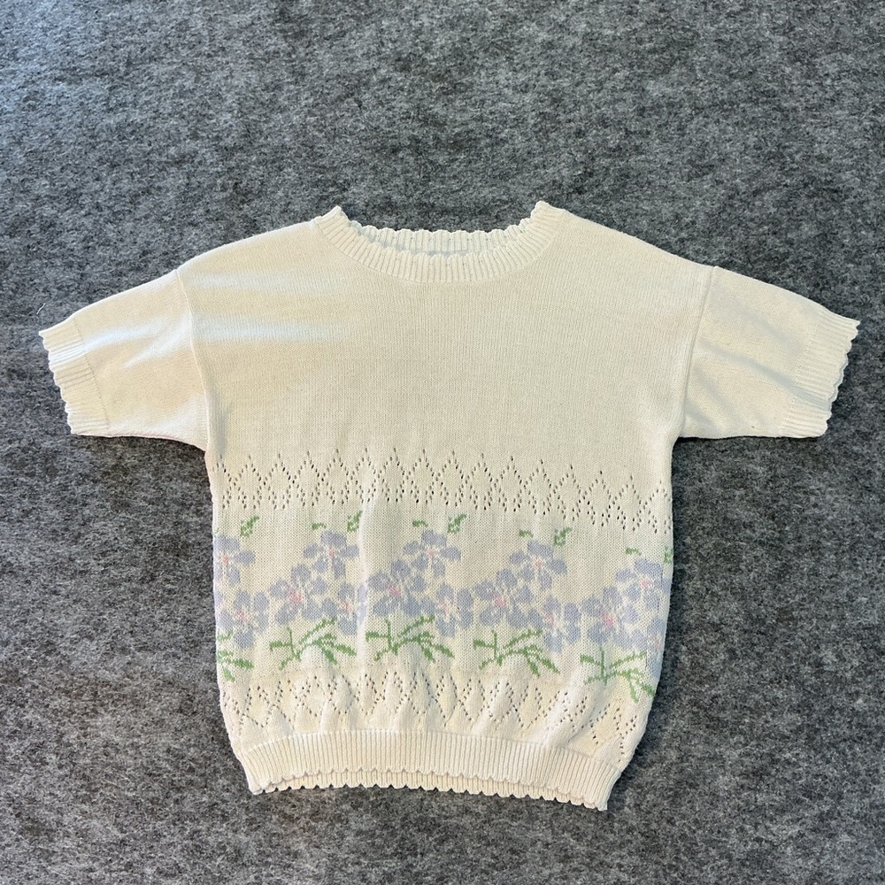 Jessica Scott Floral Knit Short Sleeve Sweater Best Fits Size M